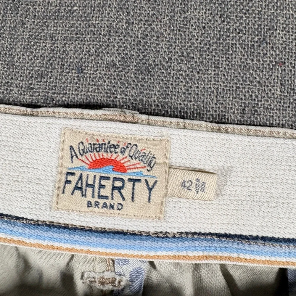 Faherty All Day Shorts Mens 42 Khaki Sand Organic Cotton Tencel MBS2203-SKH